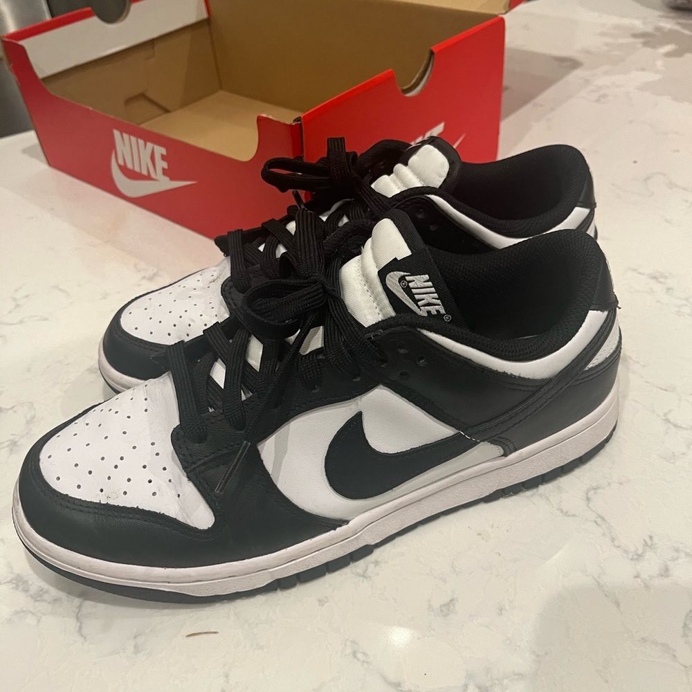 Nike Panda Dunks